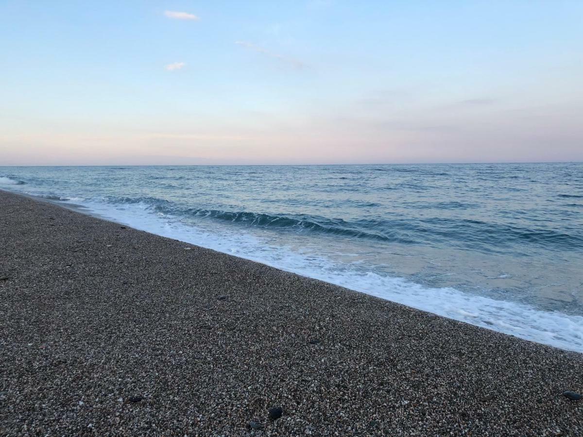 Sea View 2 Bedroom Vacation Apartment Giardini-Naxos Exterior foto